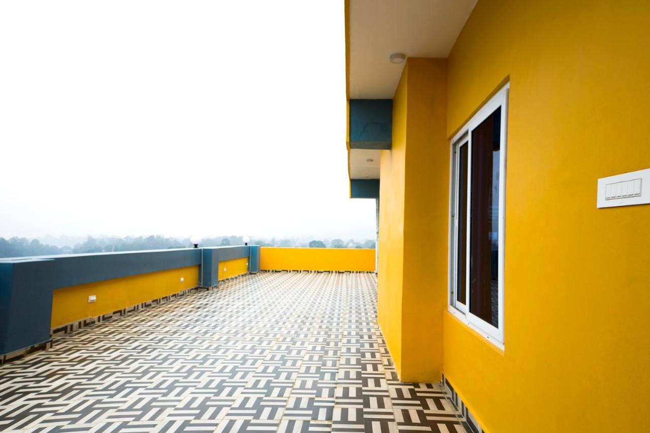 Hotel Yellow Pagoda Pokhara Exterior foto